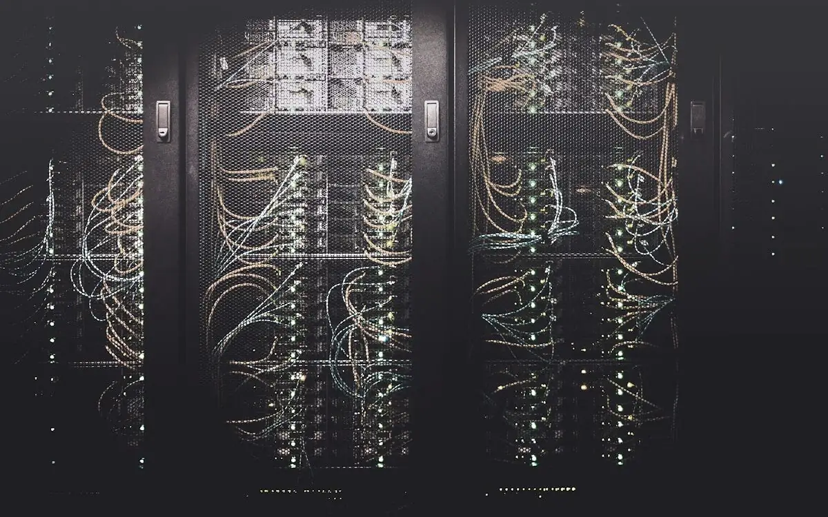 Cabling and patch panels across racks in a data centre